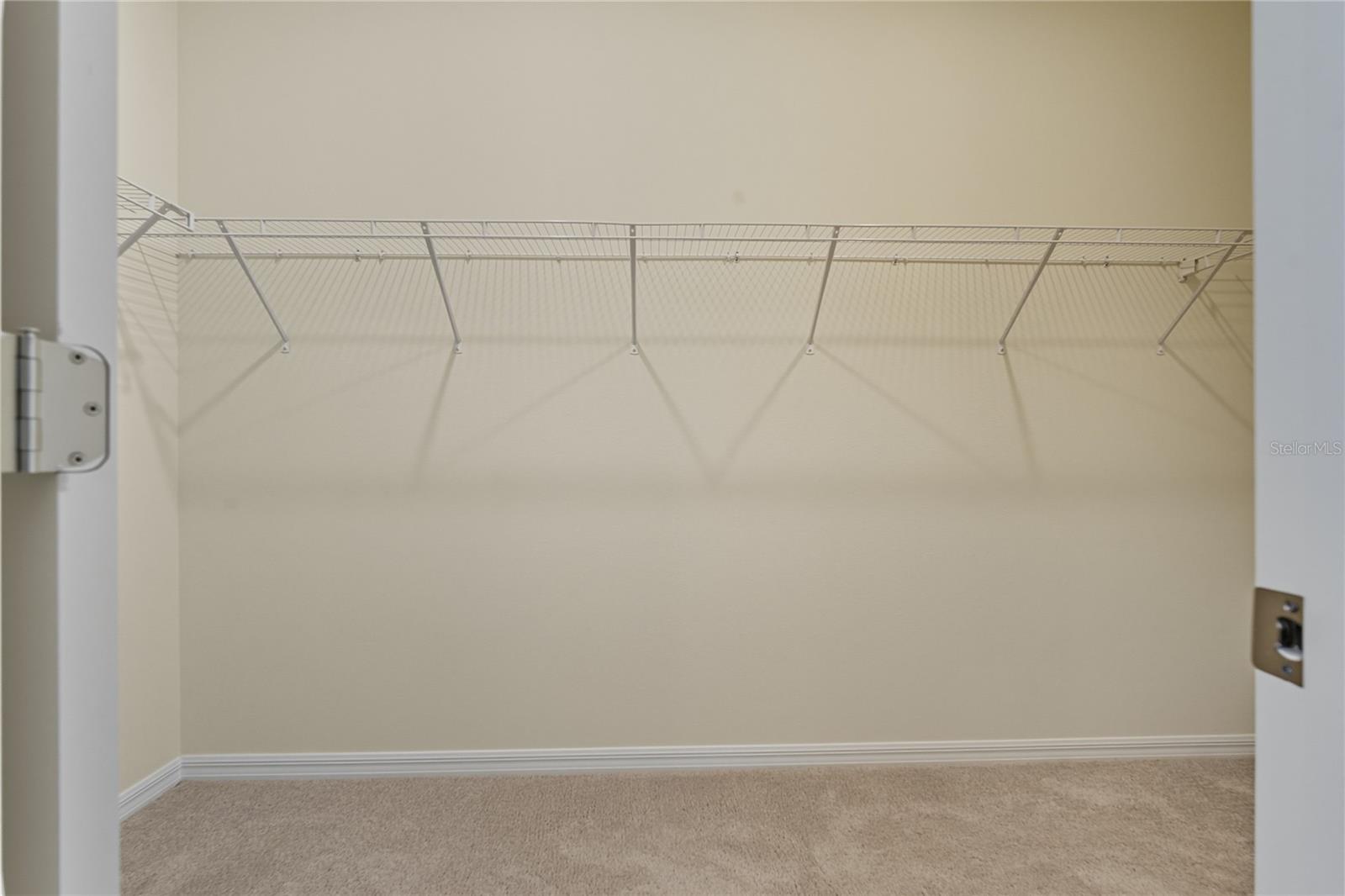 SUWANNEE LAKESIDE PH 2 & 3 - Residential Lease