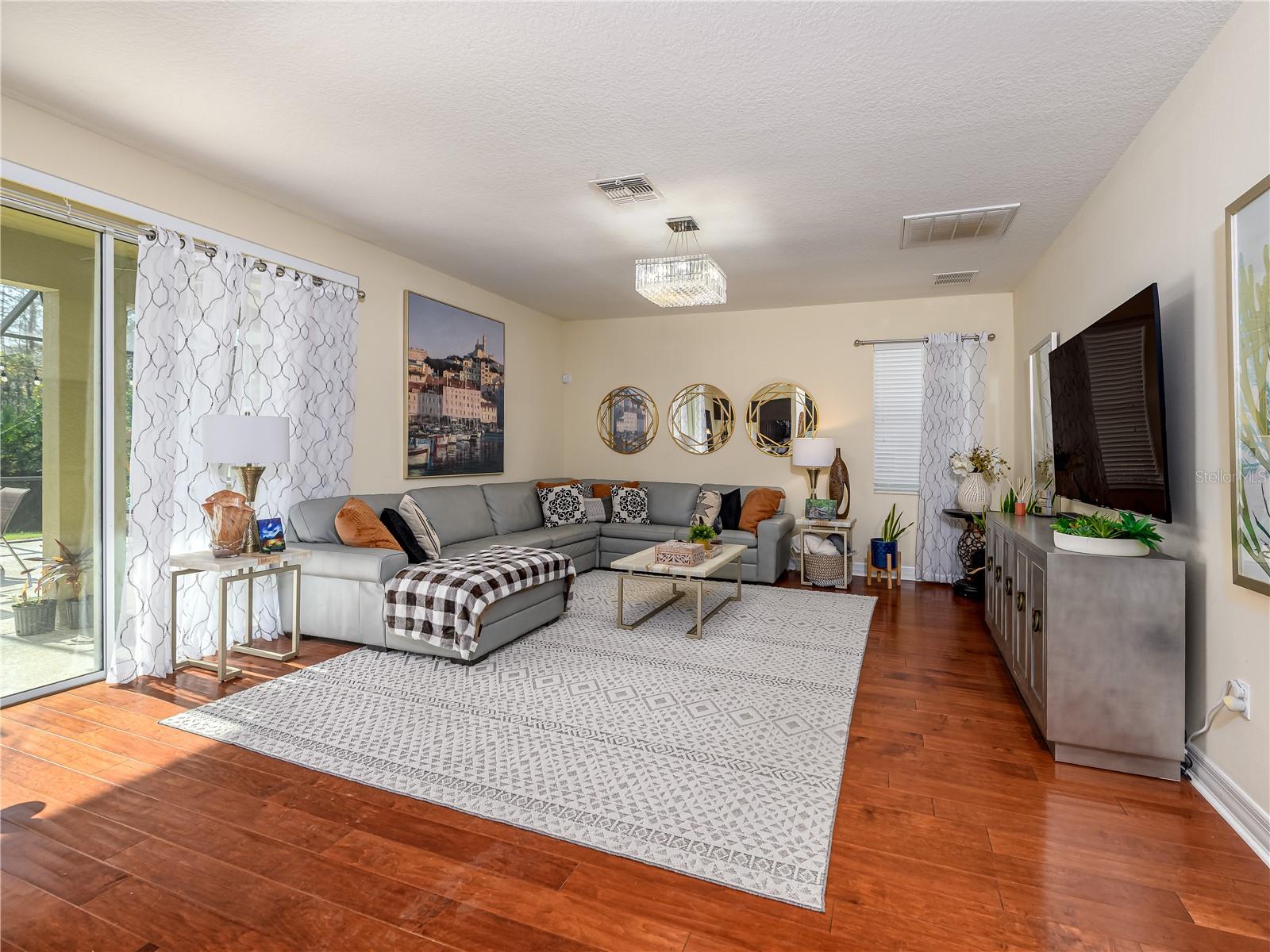 LIVE OAK PRESERVE PH 2A-VILLAG - Residential Lease