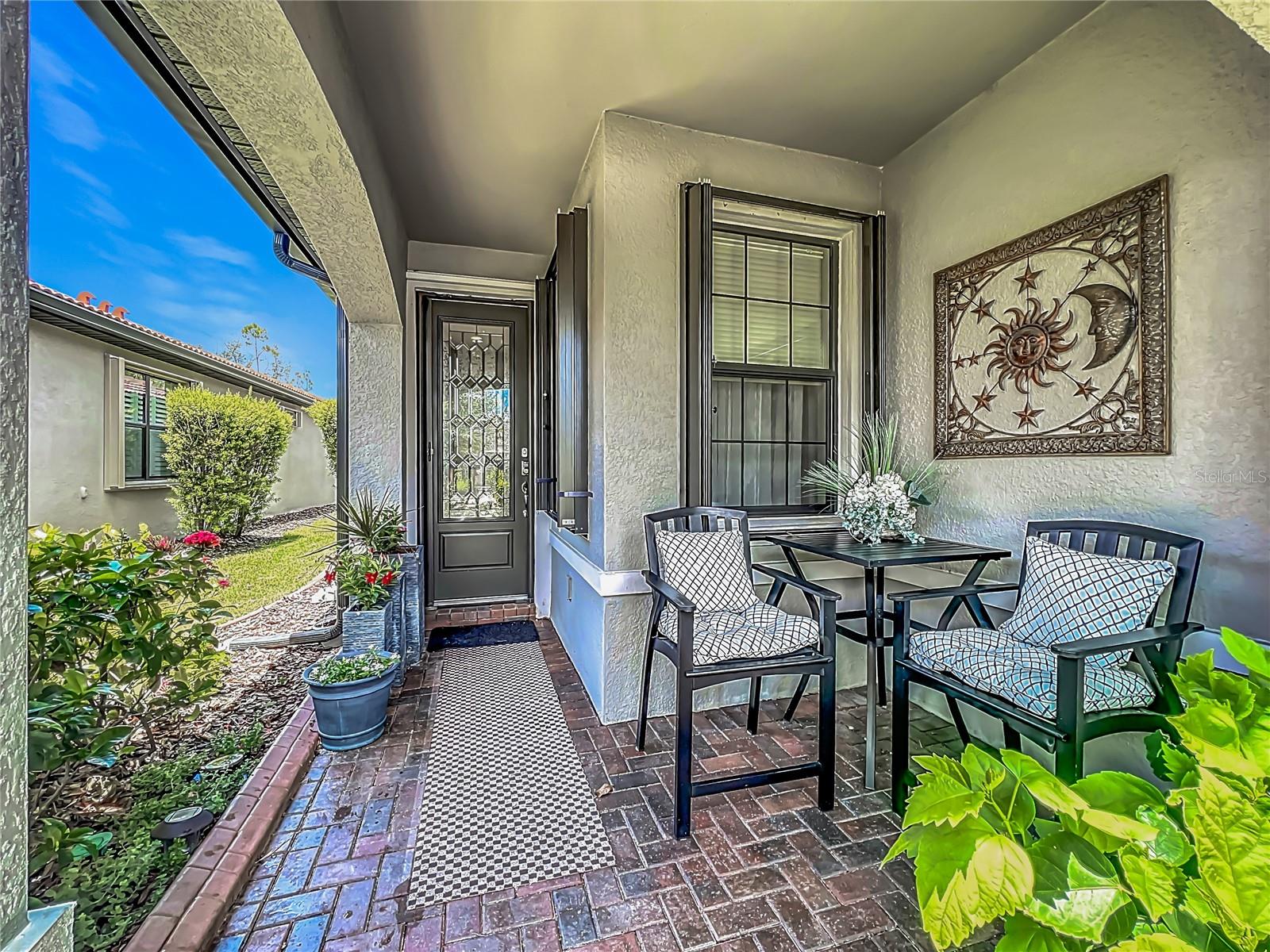 2525 DAISY DRIVE