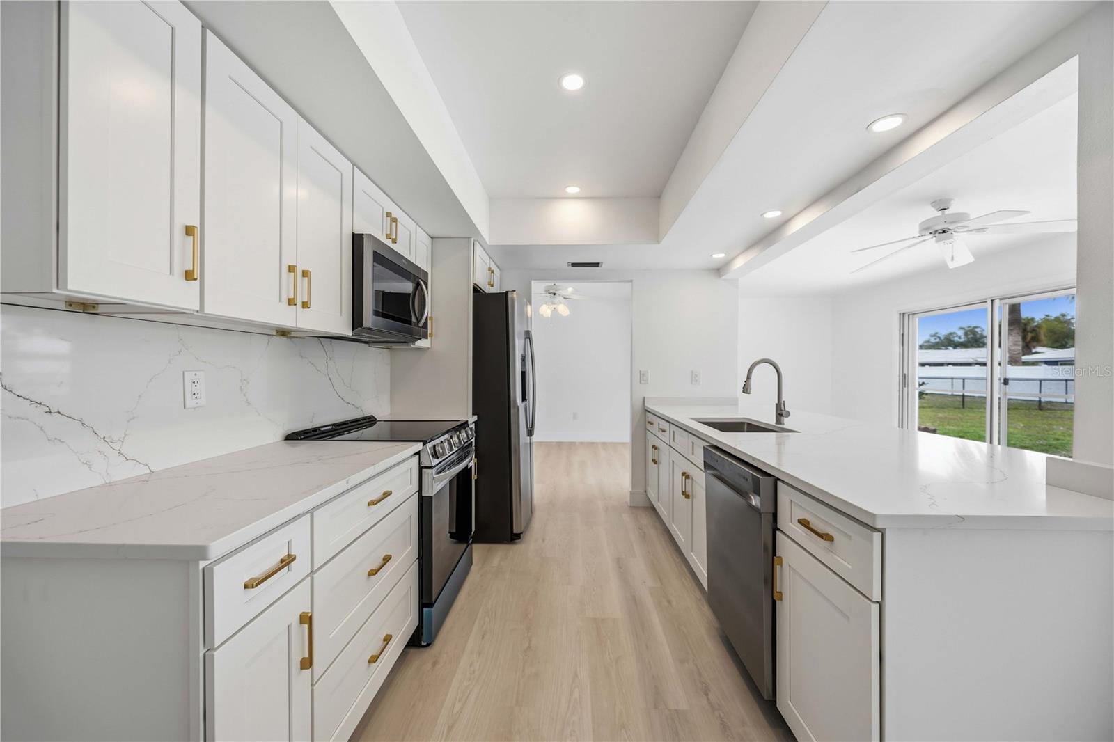 GULF GATE WOODS - Residential