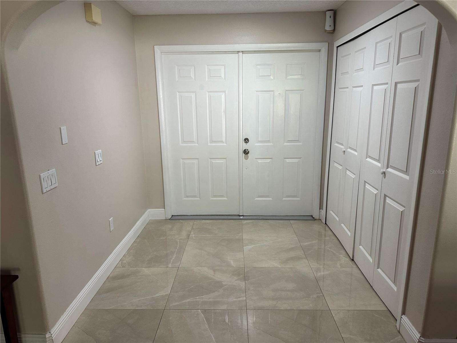 ORANGE TREE COUNTRY CLUB - Residential