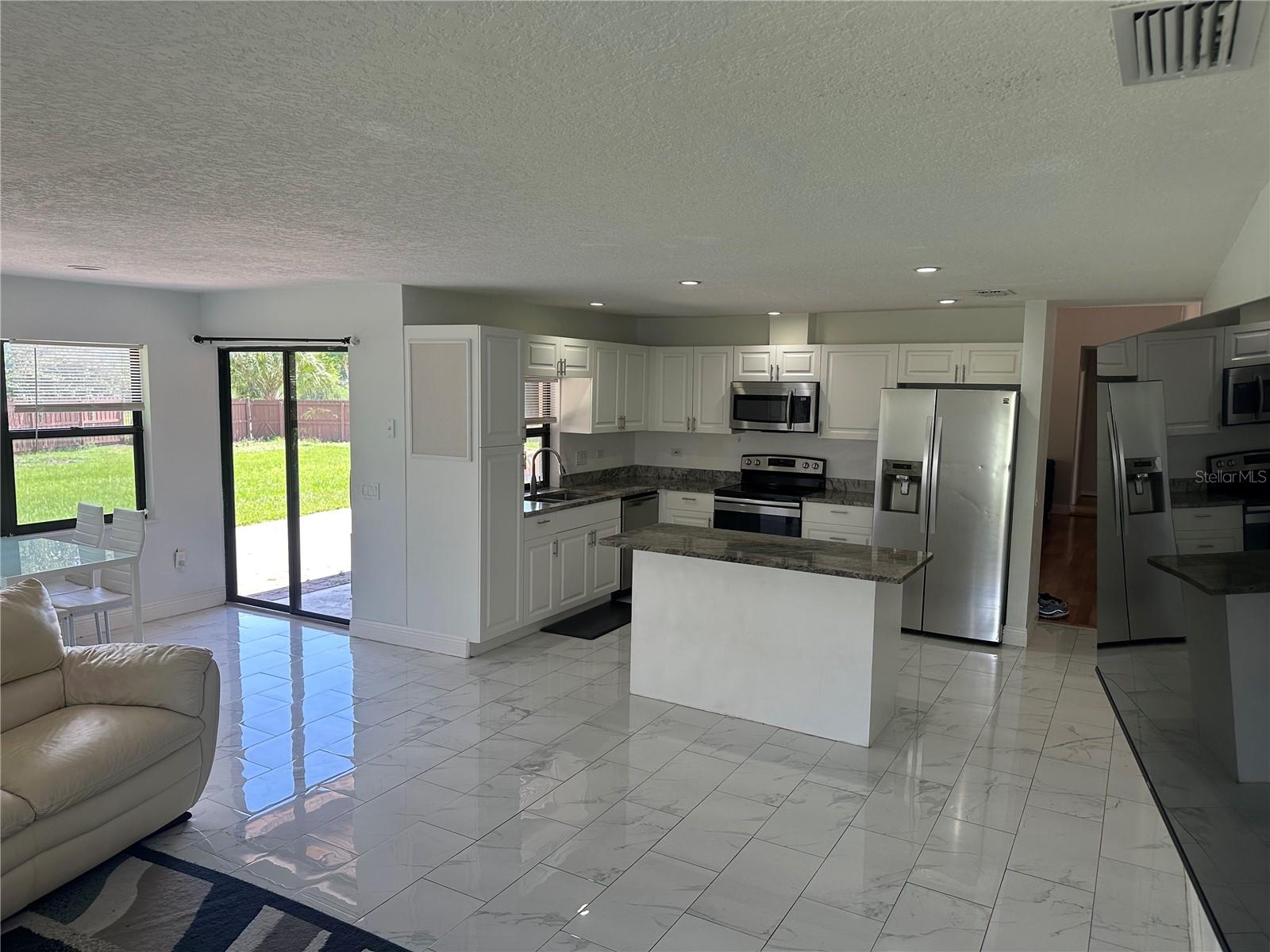 ORANGE TREE COUNTRY CLUB - Residential