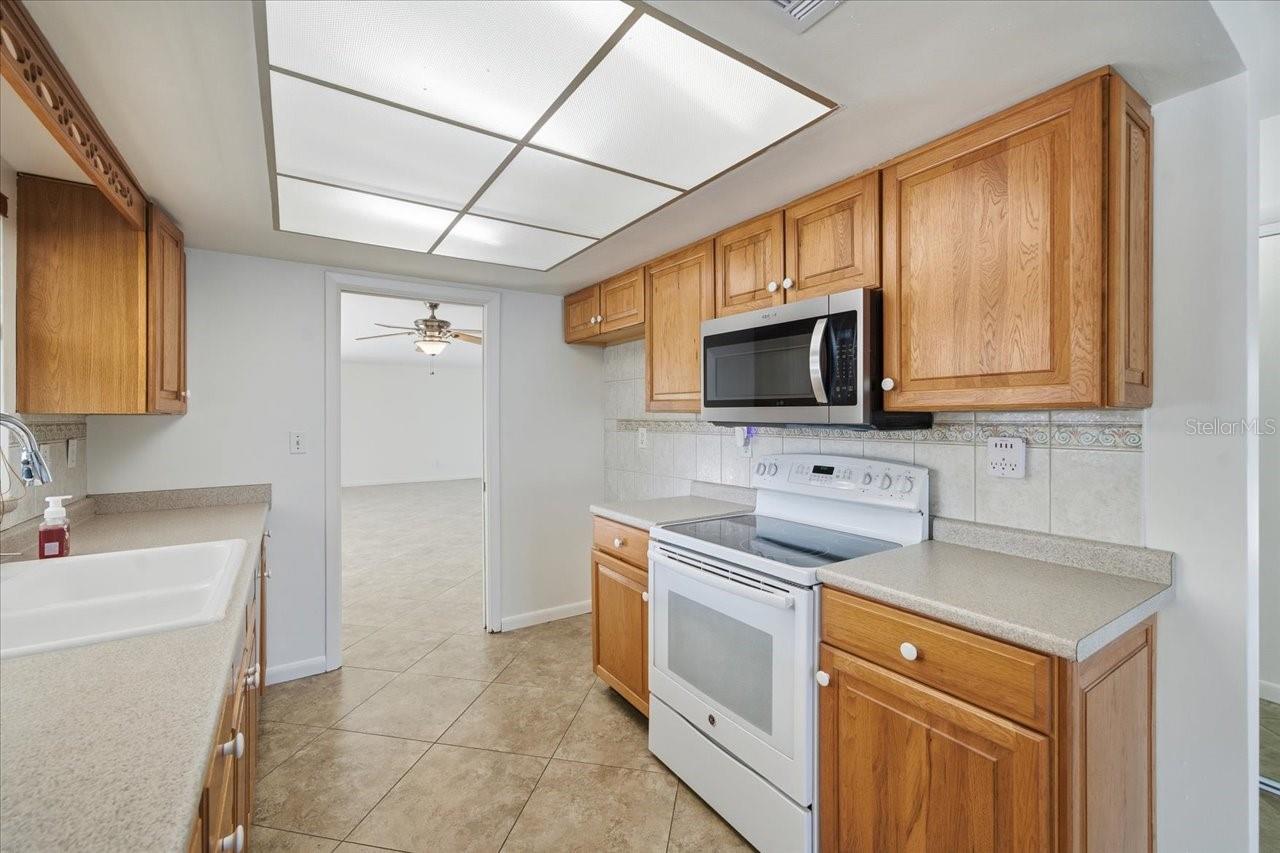 GROVEWOOD - Residential