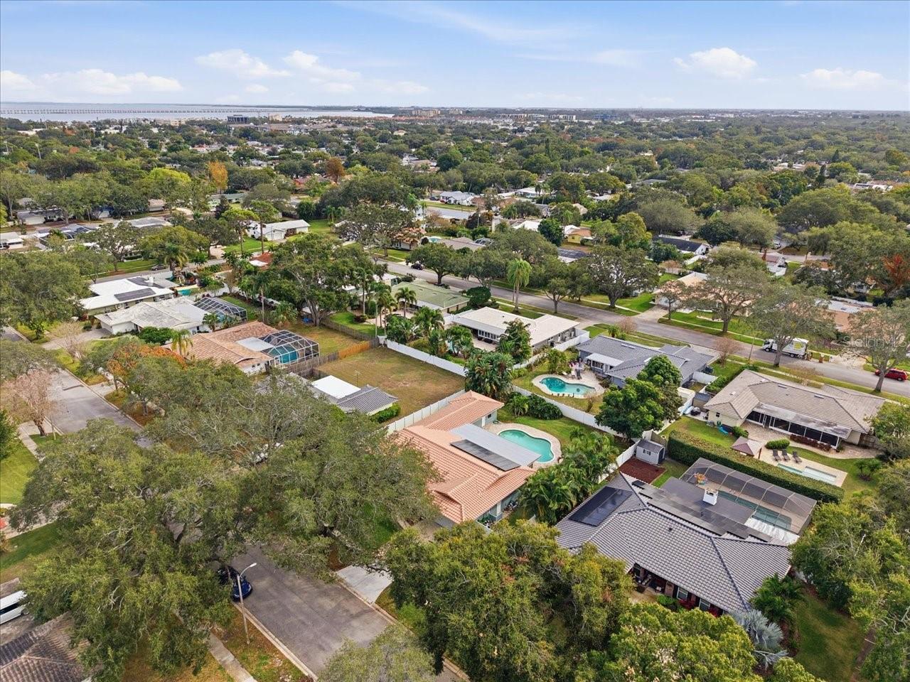 GROVEWOOD - Residential