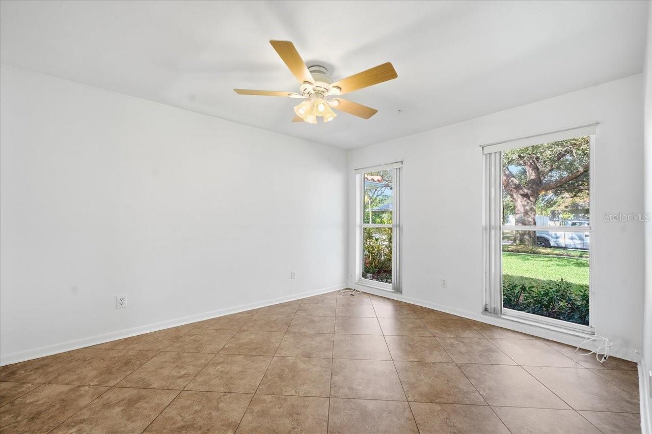 GROVEWOOD - Residential