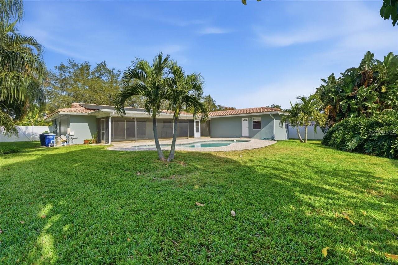 GROVEWOOD - Residential