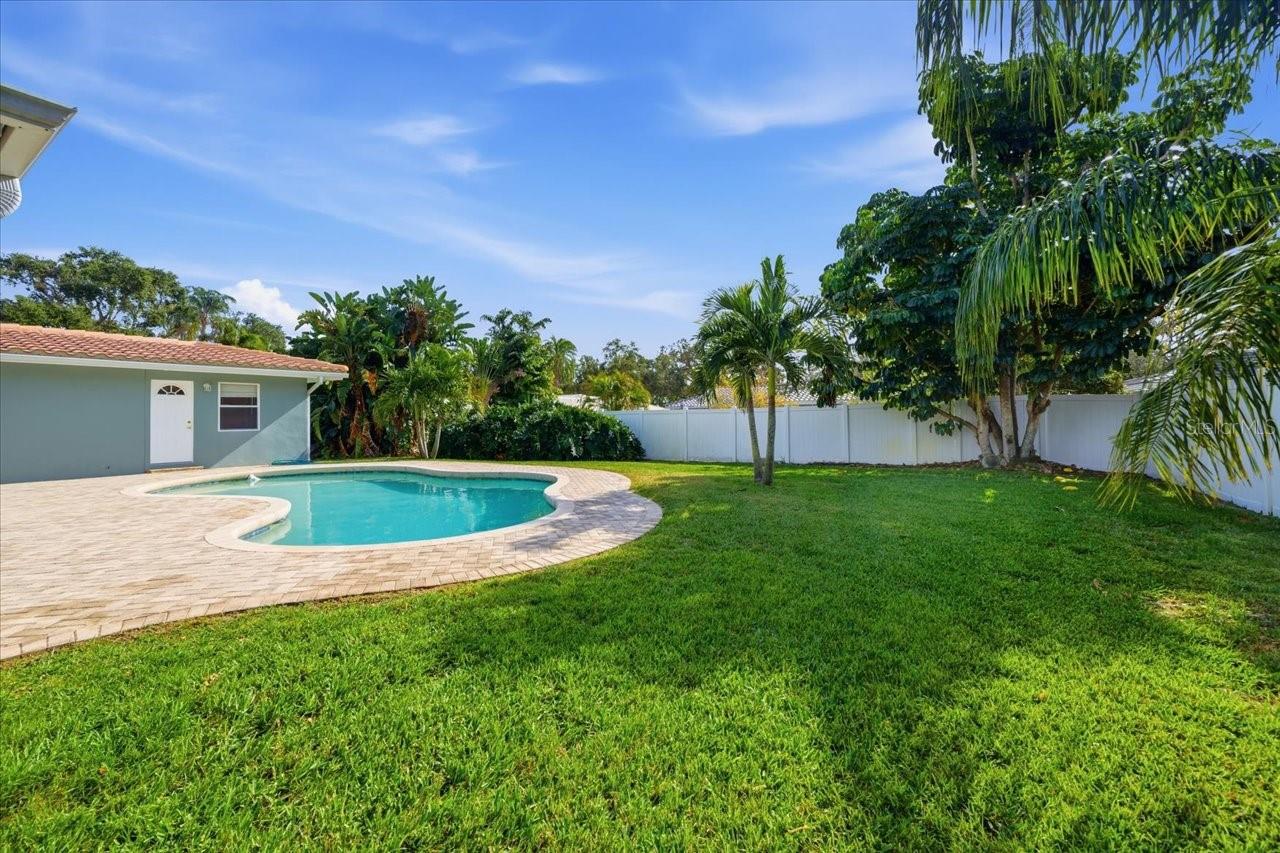 GROVEWOOD - Residential