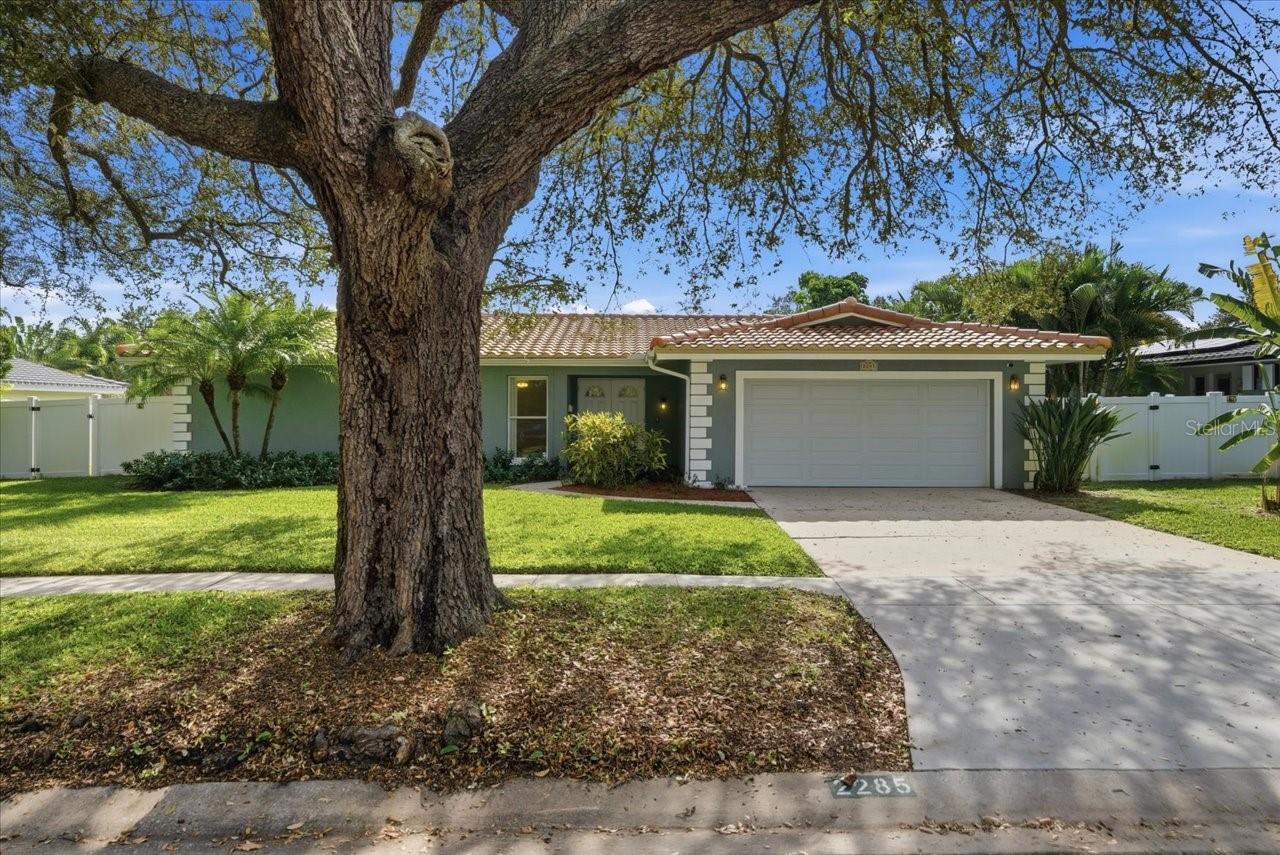 GROVEWOOD - Residential