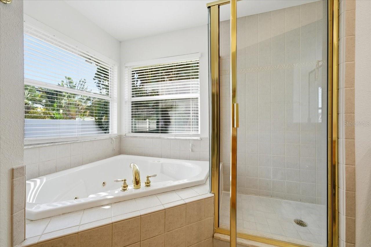 GROVEWOOD - Residential