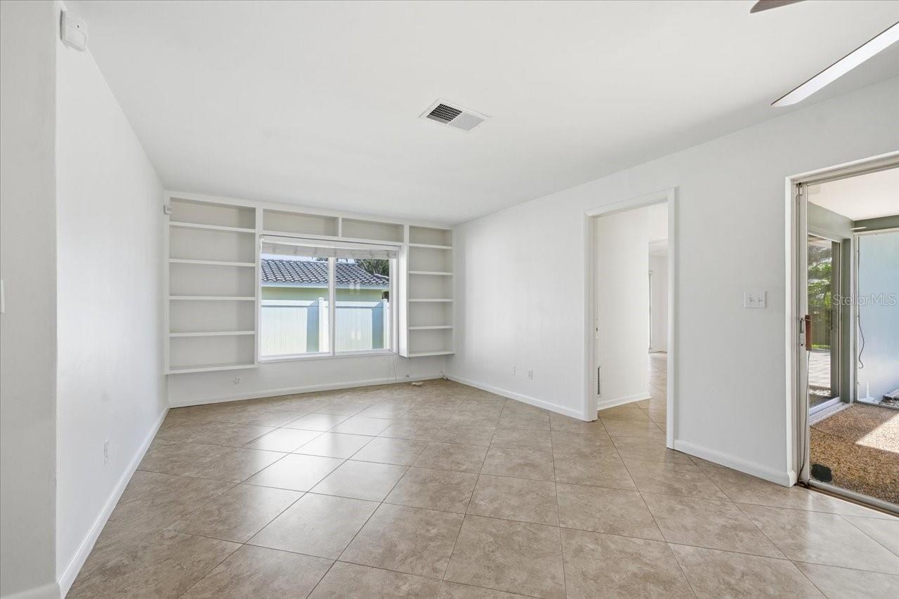 GROVEWOOD - Residential