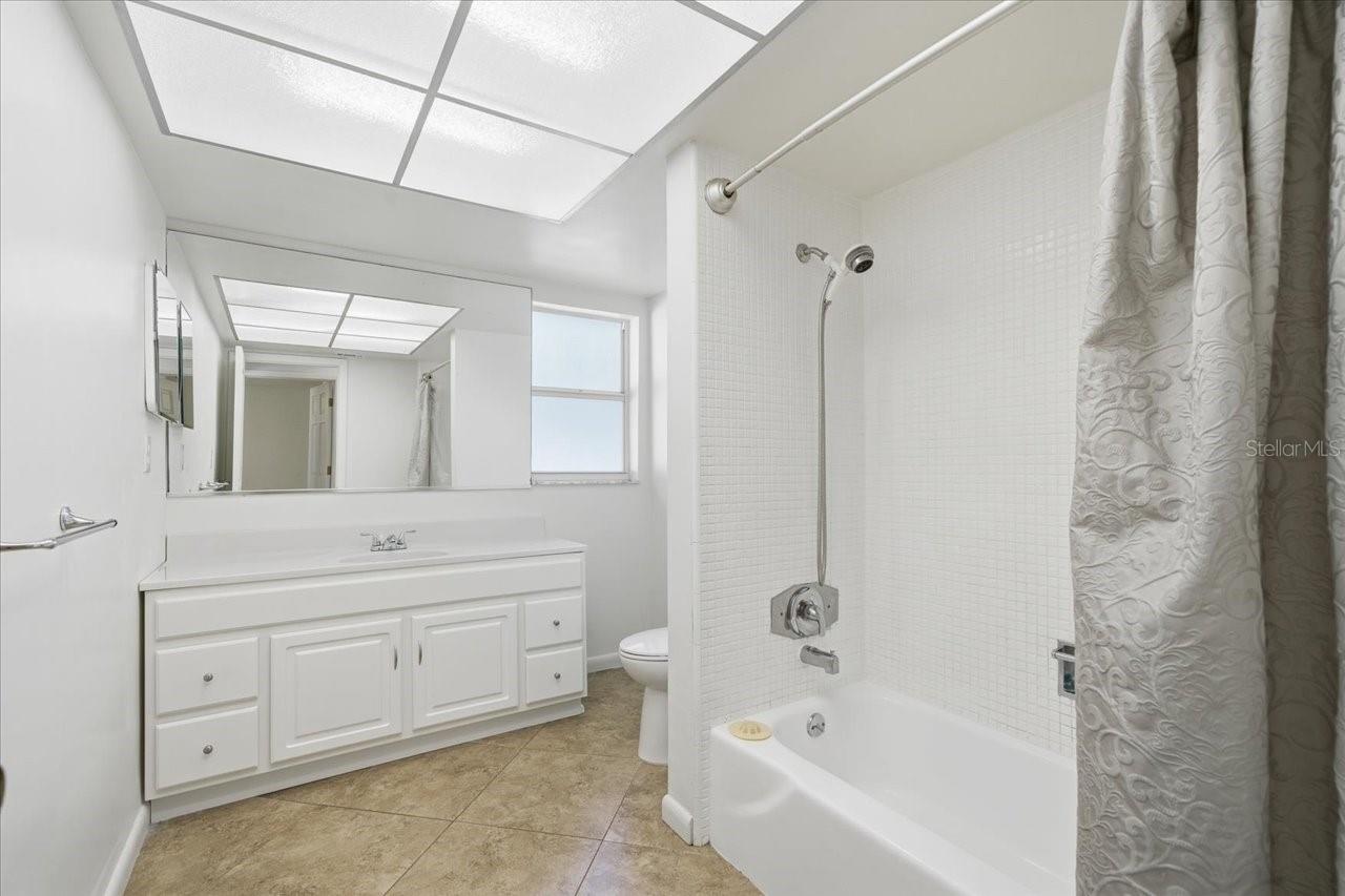 GROVEWOOD - Residential