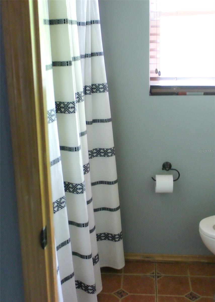 MARYLAND MANOR REV - Residential Lease