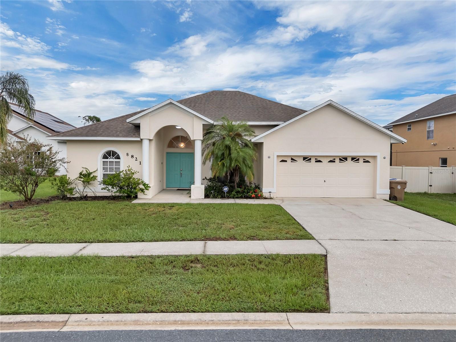 8821 KENSINGTON COURT