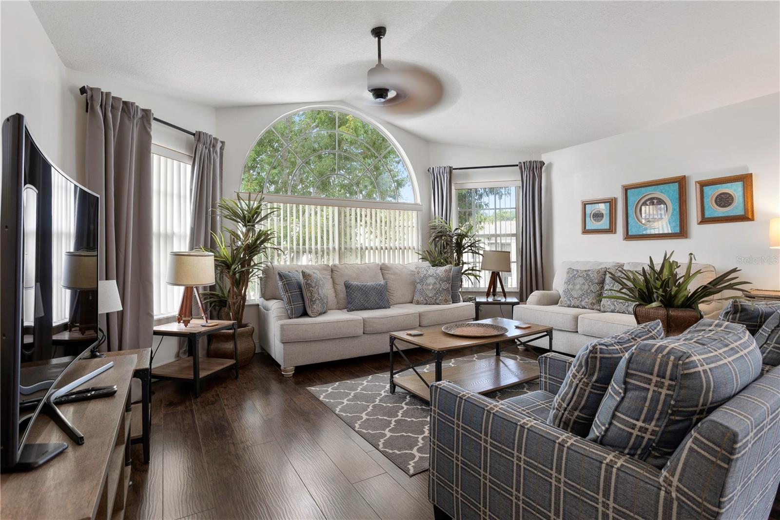 VILLAS AT ISLAND CLUB PH 2 BLDG P - Residential