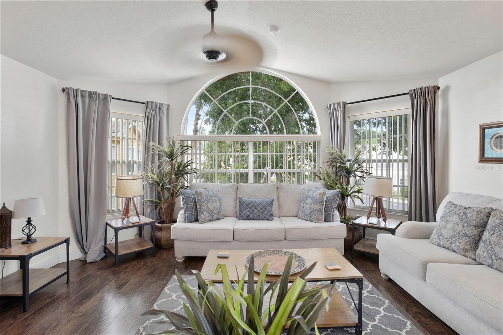 VILLAS AT ISLAND CLUB PH 2 BLDG P - Residential