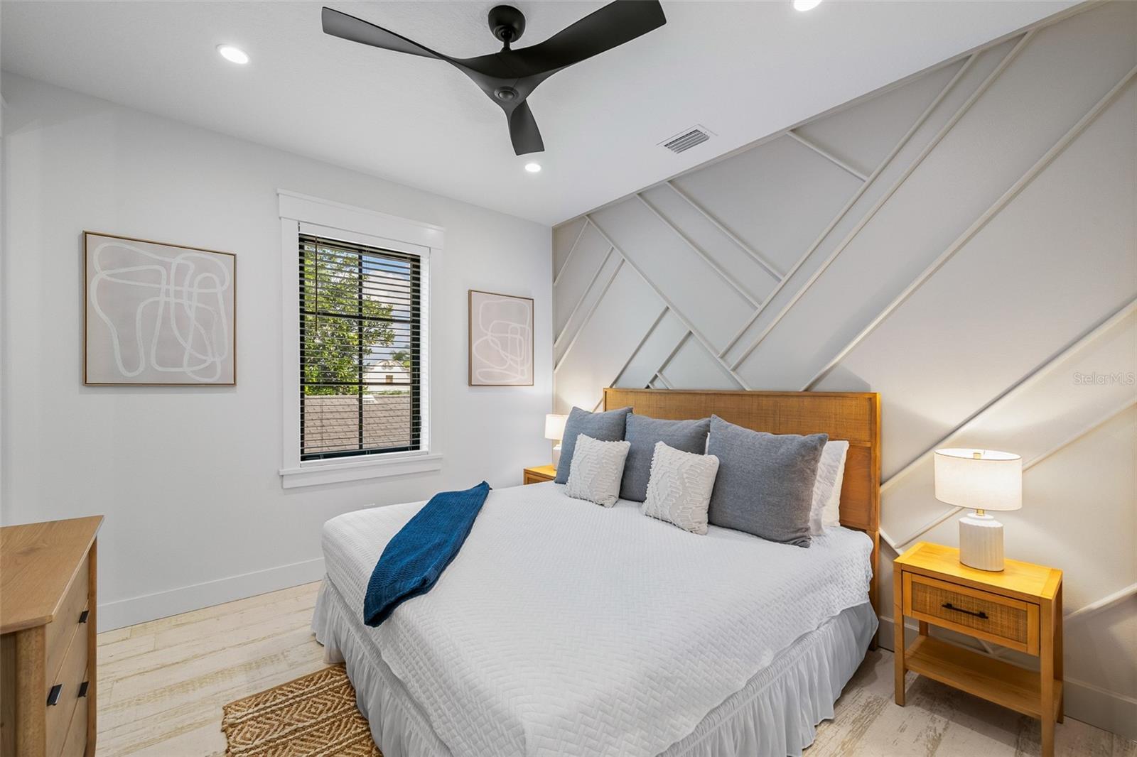 SAINT ARMANDS DIV JOHN RINGLING ESTATES - Residential