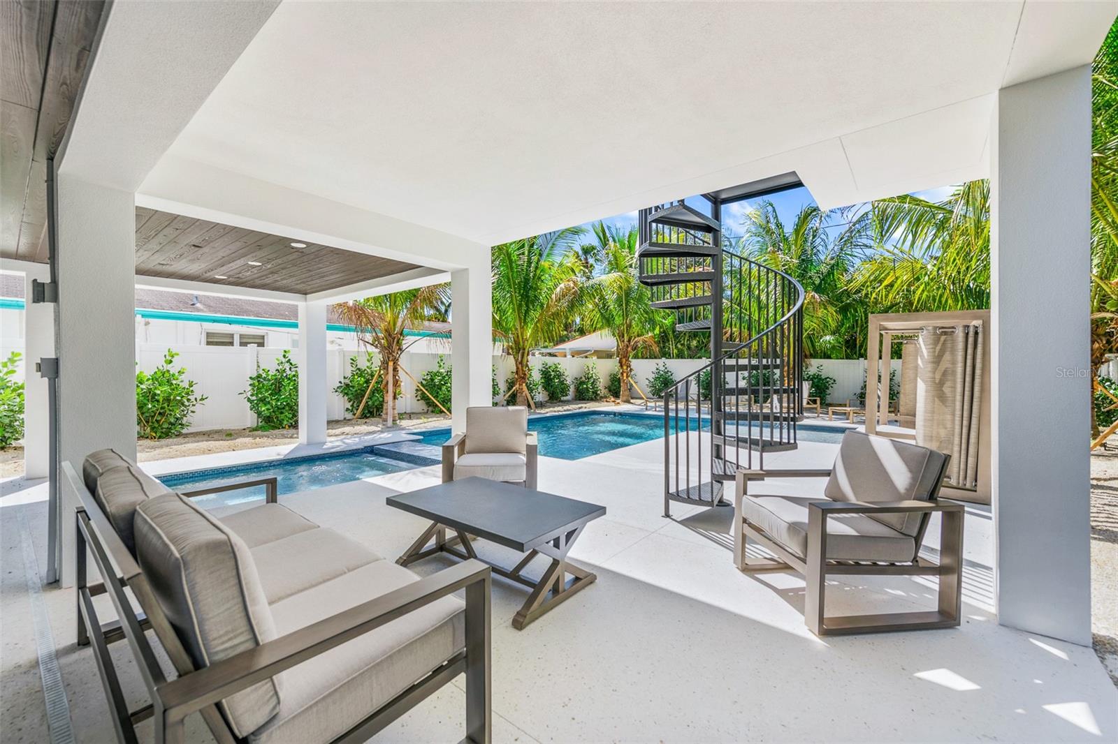 SAINT ARMANDS DIV JOHN RINGLING ESTATES - Residential