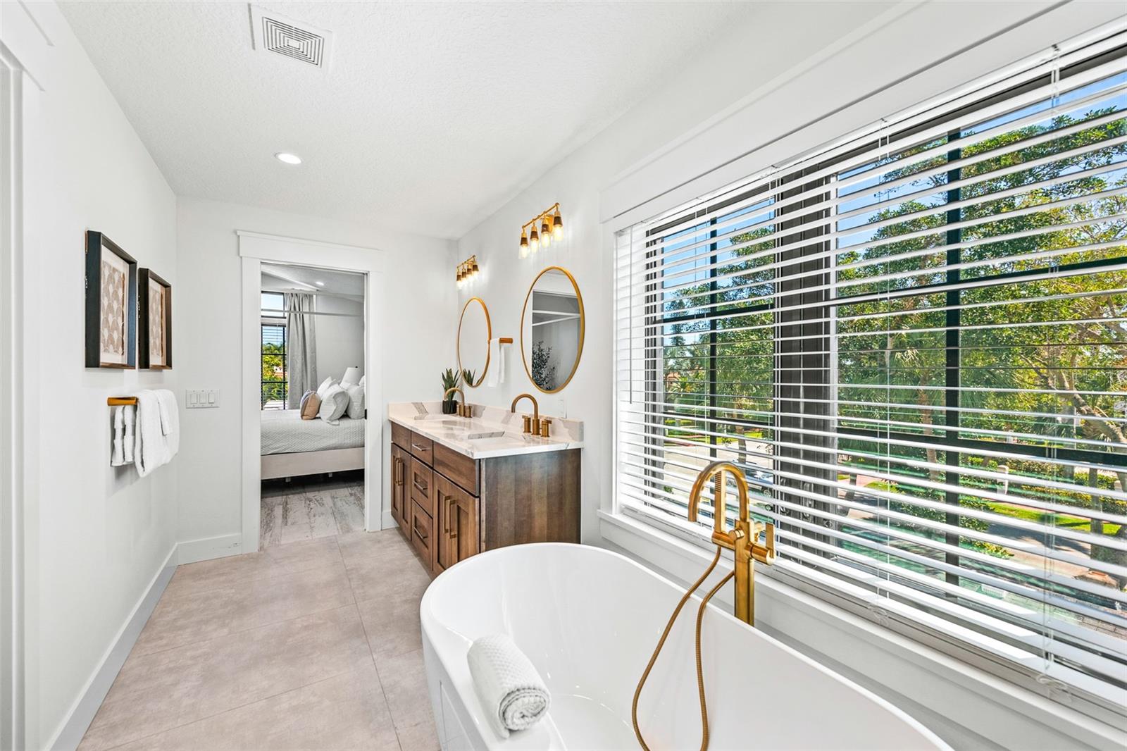 SAINT ARMANDS DIV JOHN RINGLING ESTATES - Residential