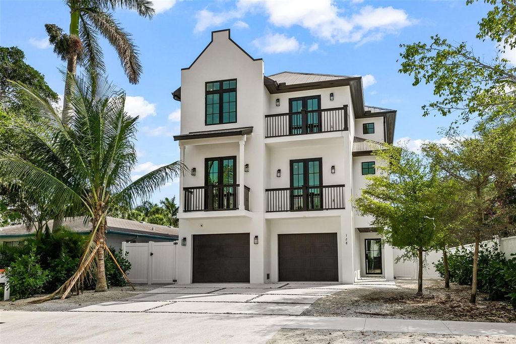 Photo of 128 Fillmore Drive, Sarasota, FL 34236 (MLS # A4655372)