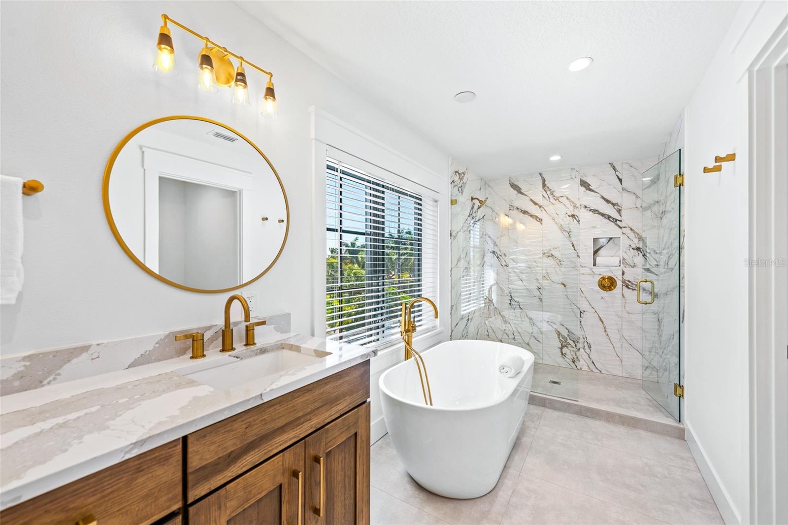 SAINT ARMANDS DIV JOHN RINGLING ESTATES - Residential