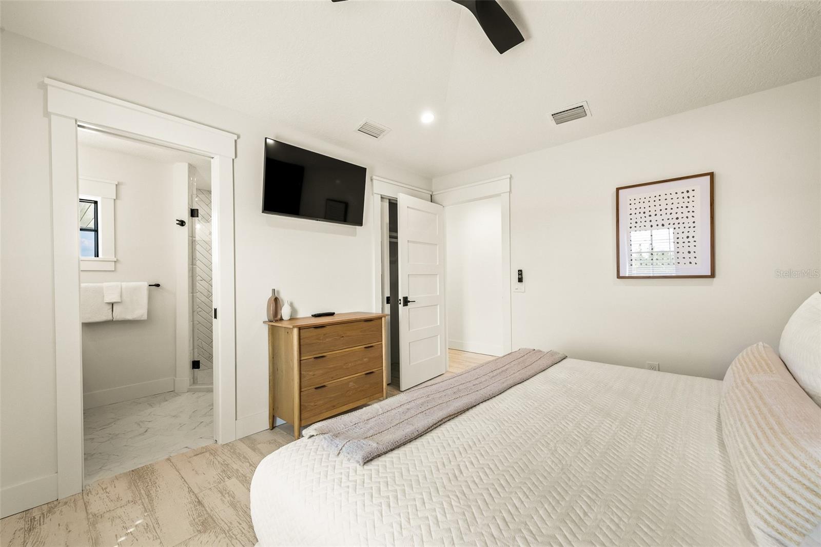 SAINT ARMANDS DIV JOHN RINGLING ESTATES - Residential