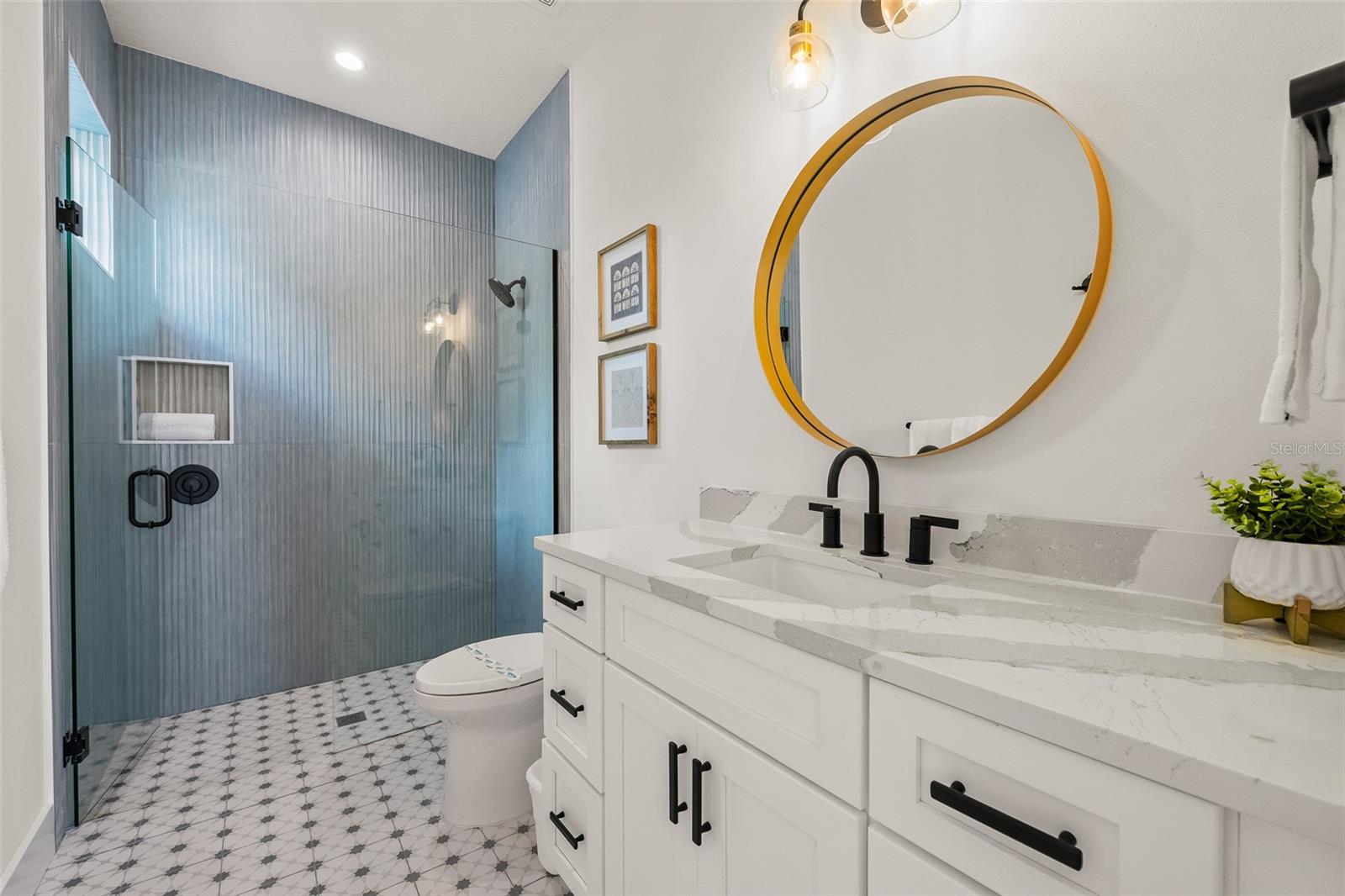 SAINT ARMANDS DIV JOHN RINGLING ESTATES - Residential