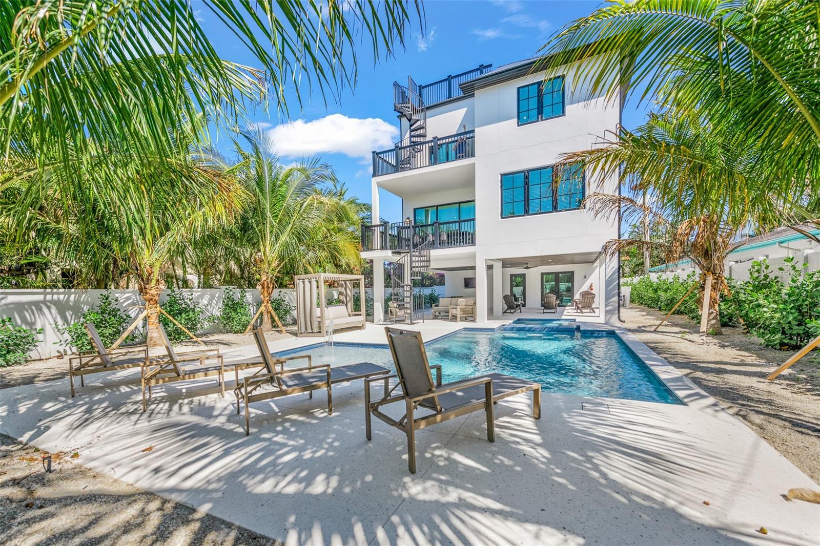 SAINT ARMANDS DIV JOHN RINGLING ESTATES - Residential