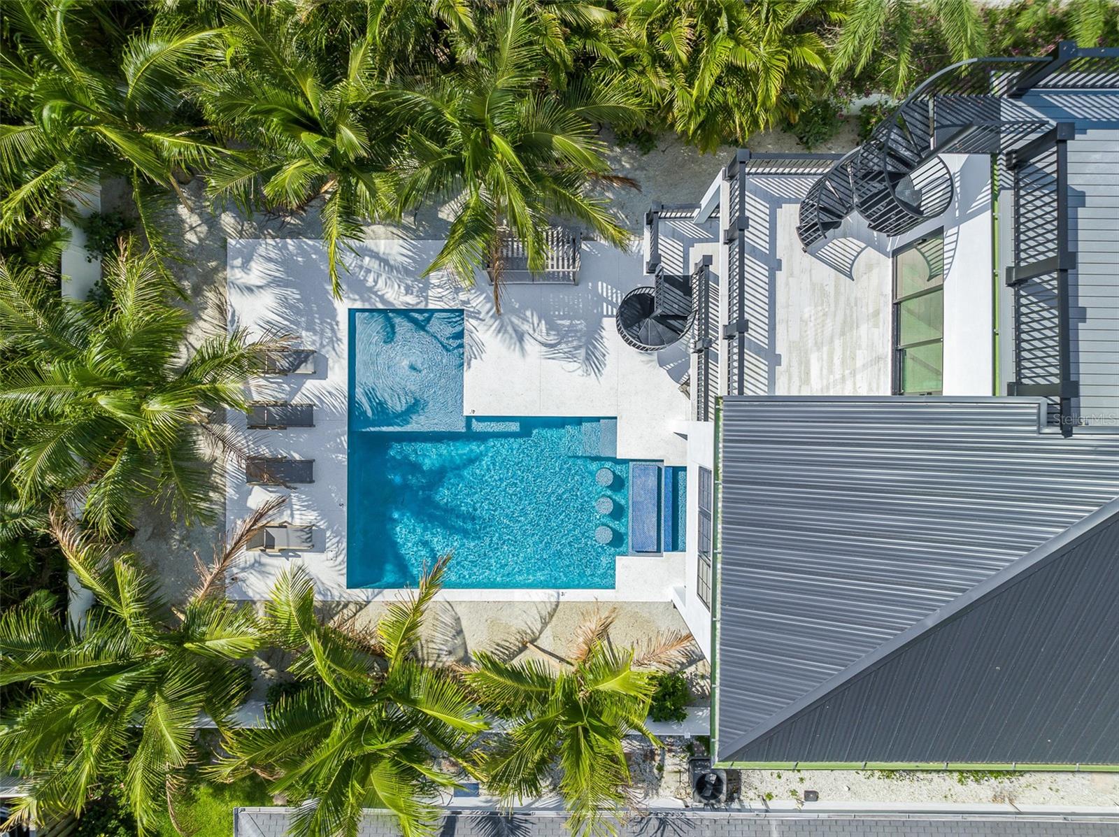 SAINT ARMANDS DIV JOHN RINGLING ESTATES - Residential