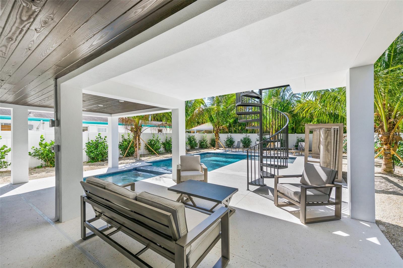 SAINT ARMANDS DIV JOHN RINGLING ESTATES - Residential