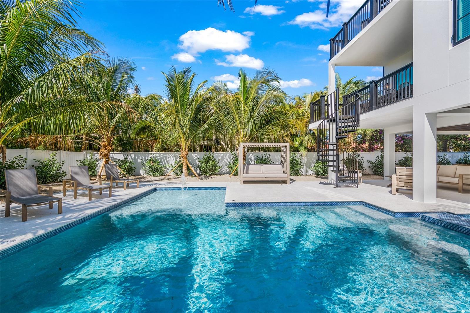 SAINT ARMANDS DIV JOHN RINGLING ESTATES - Residential