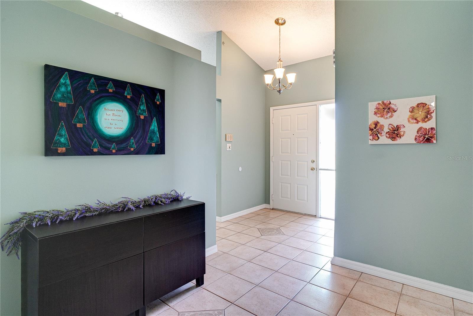 5517 W SACRAMENTO COURT