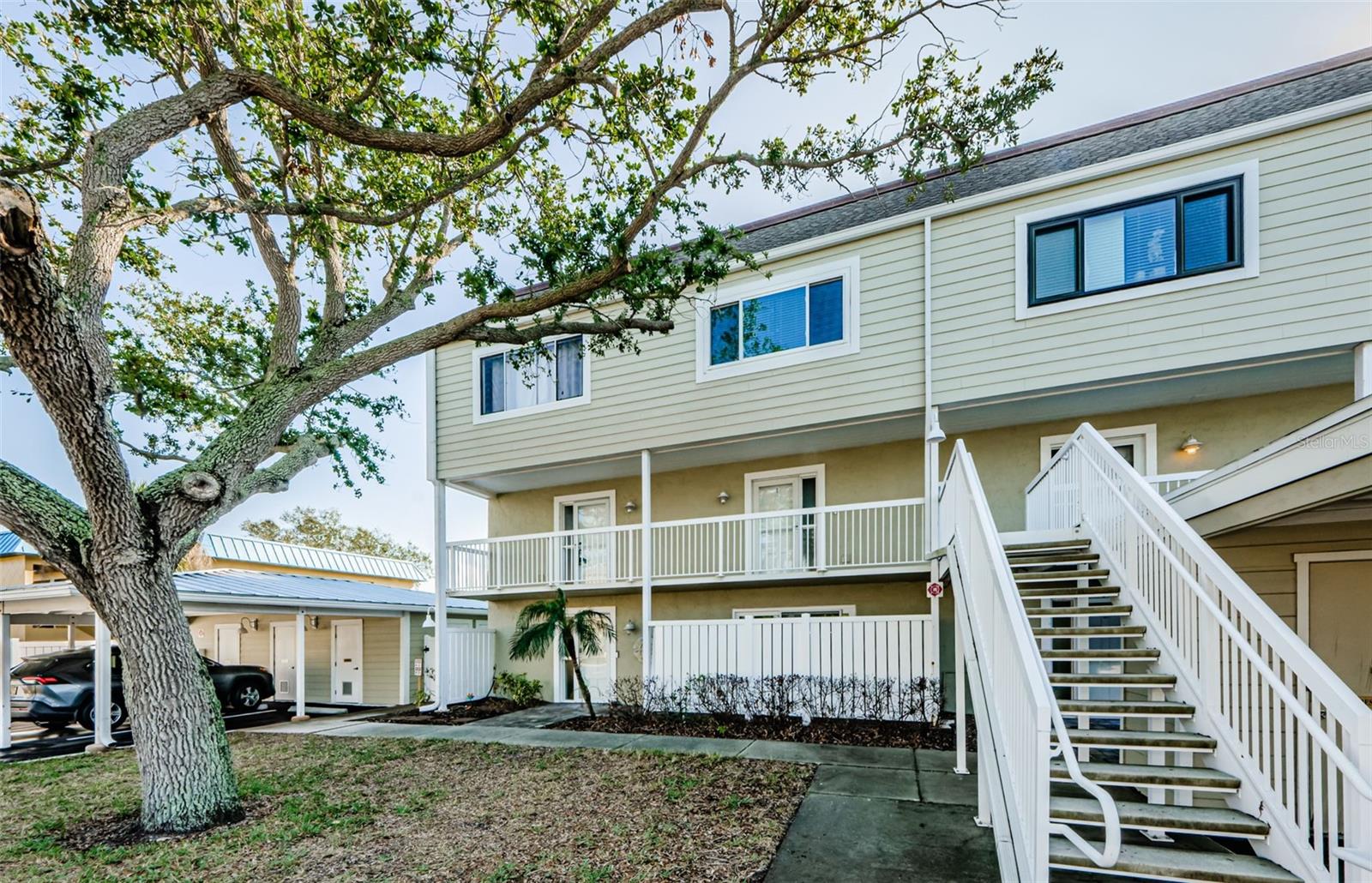 SOUTH PAULA POINT CONDO - Residential Lease