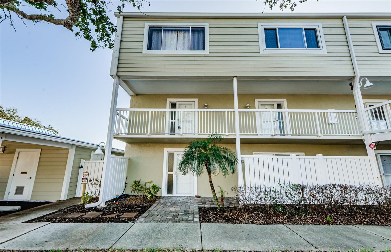 SOUTH PAULA POINT CONDO - Residential Lease