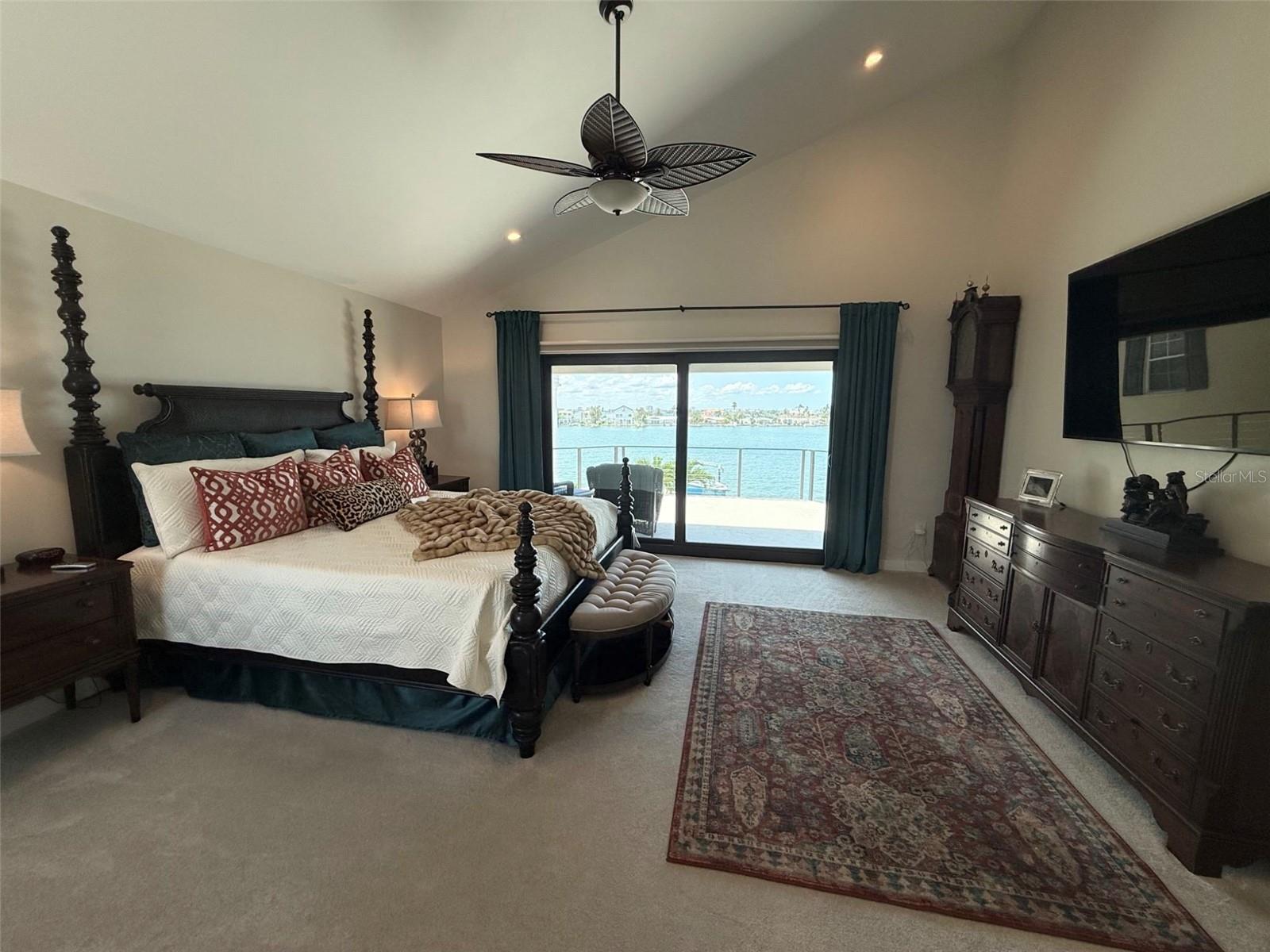 BAHIA SHORES - Residential