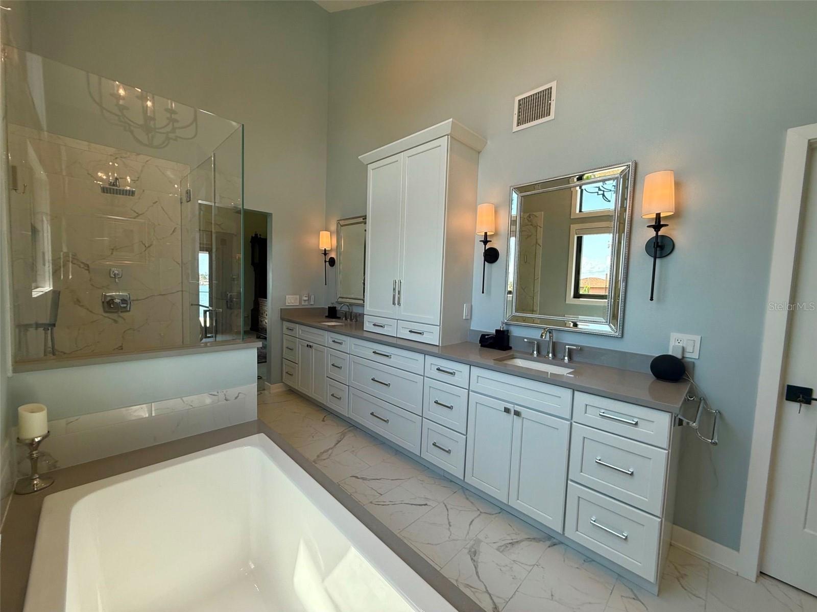 BAHIA SHORES - Residential