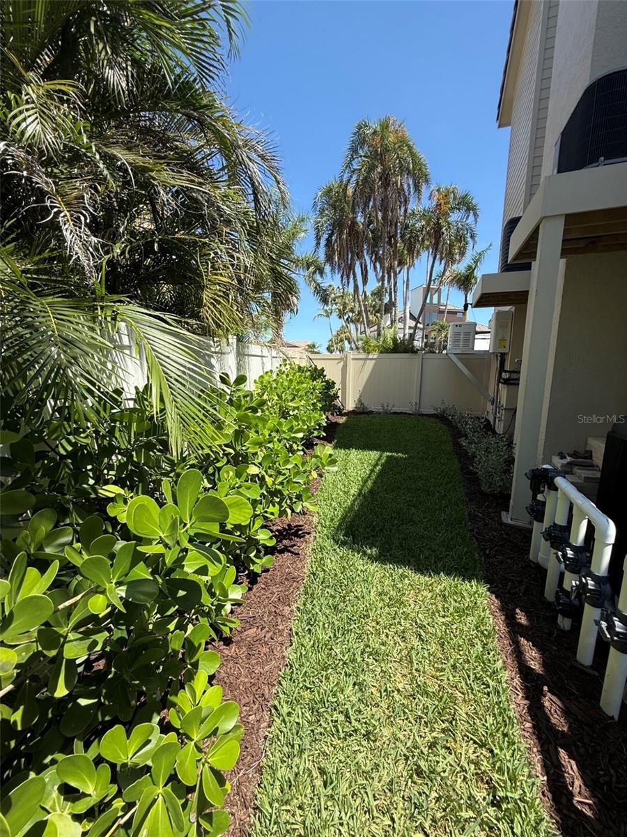 BAHIA SHORES - Residential