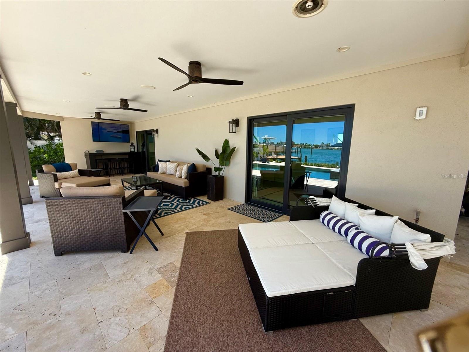 BAHIA SHORES - Residential