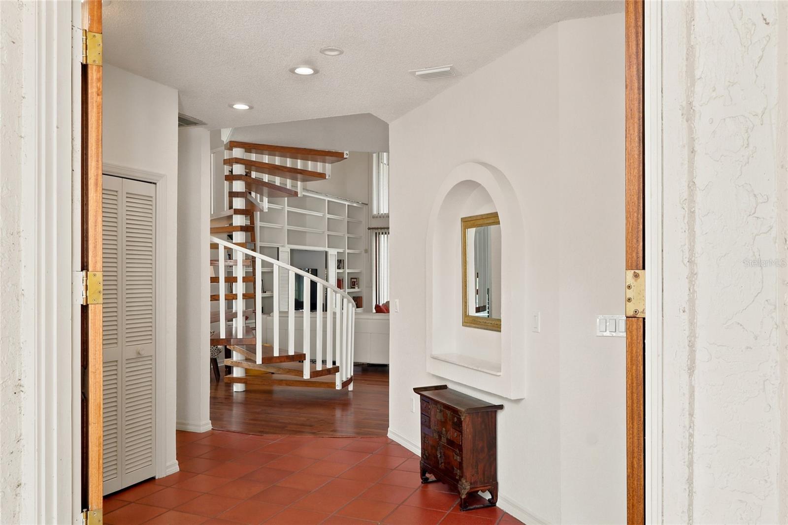 5359 SADDLEBROOK WAY