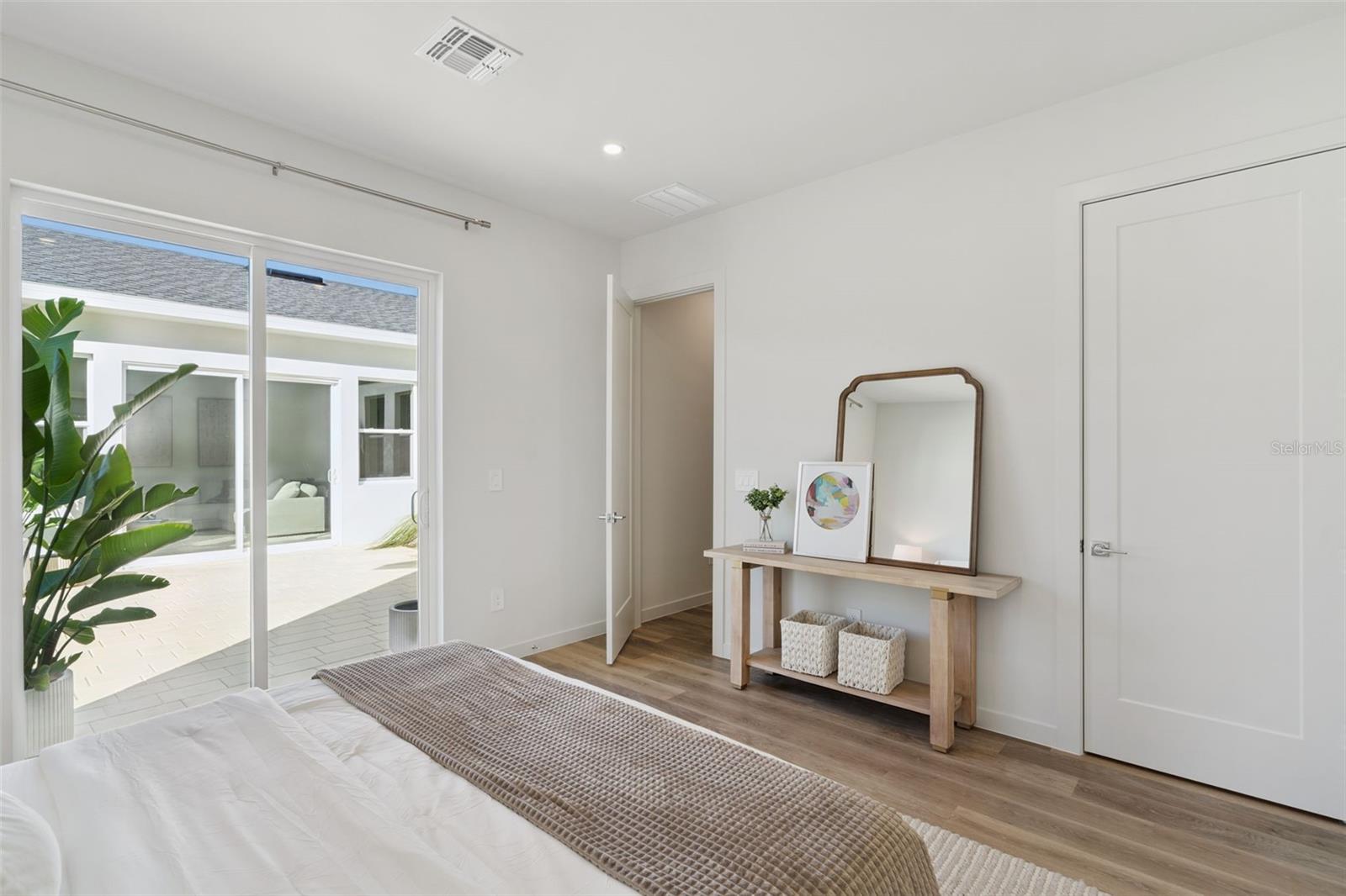 BOULEVARD OAKS OF LADY LAKE - Residential