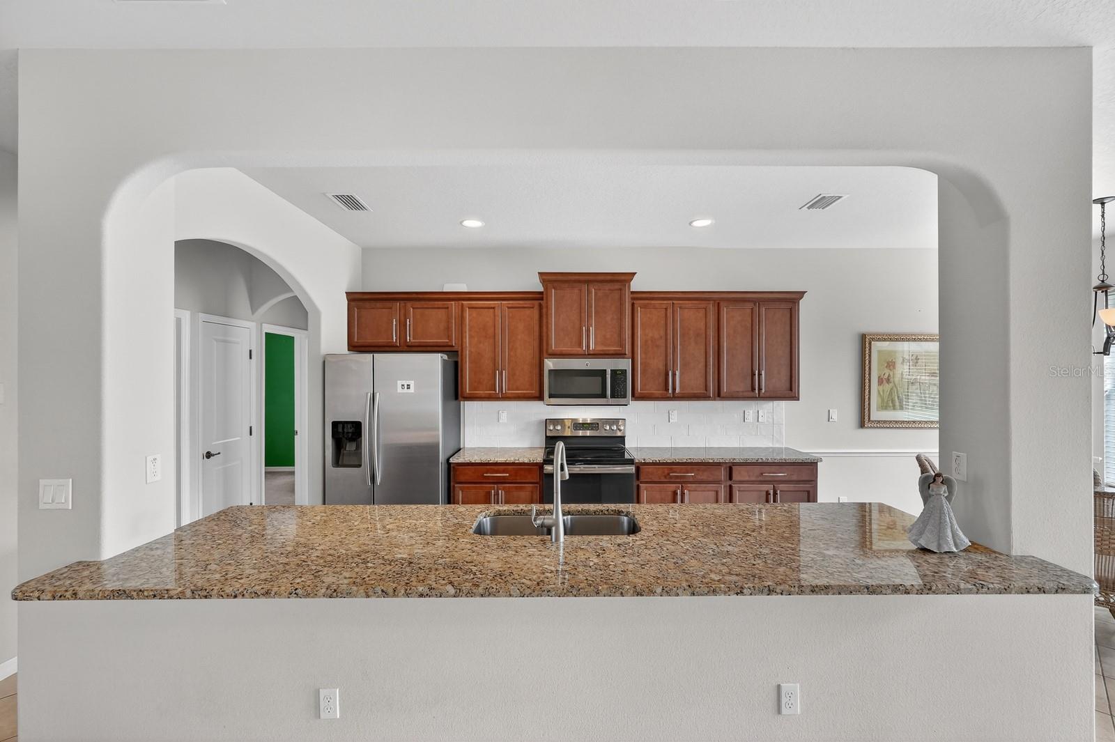 HIDDEN LAKES - Residential