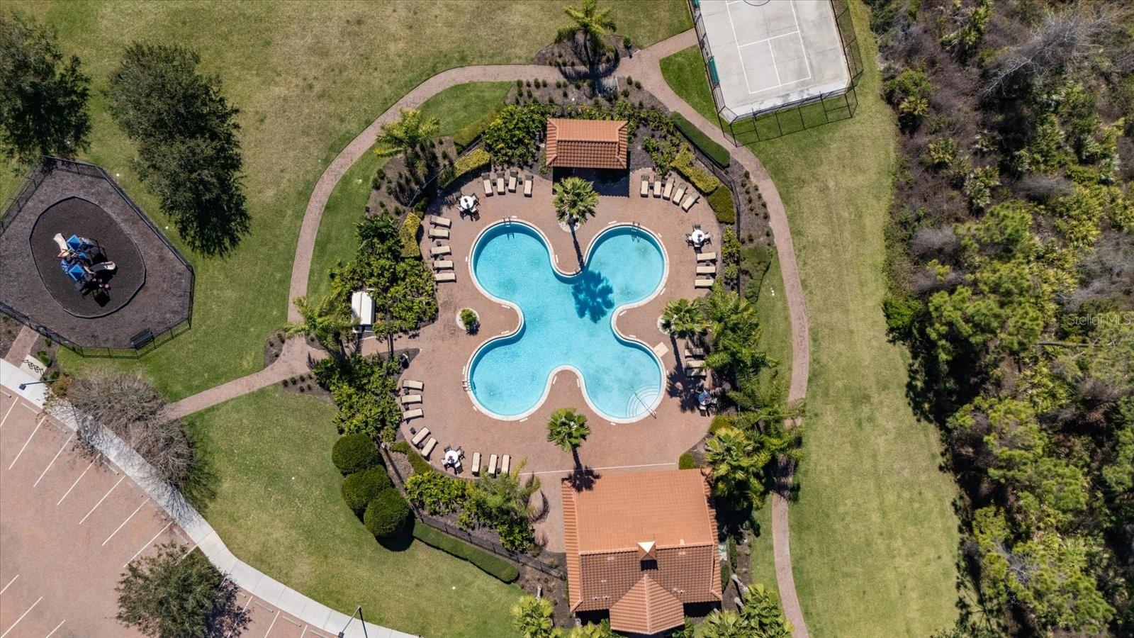 HIDDEN LAKES - Residential