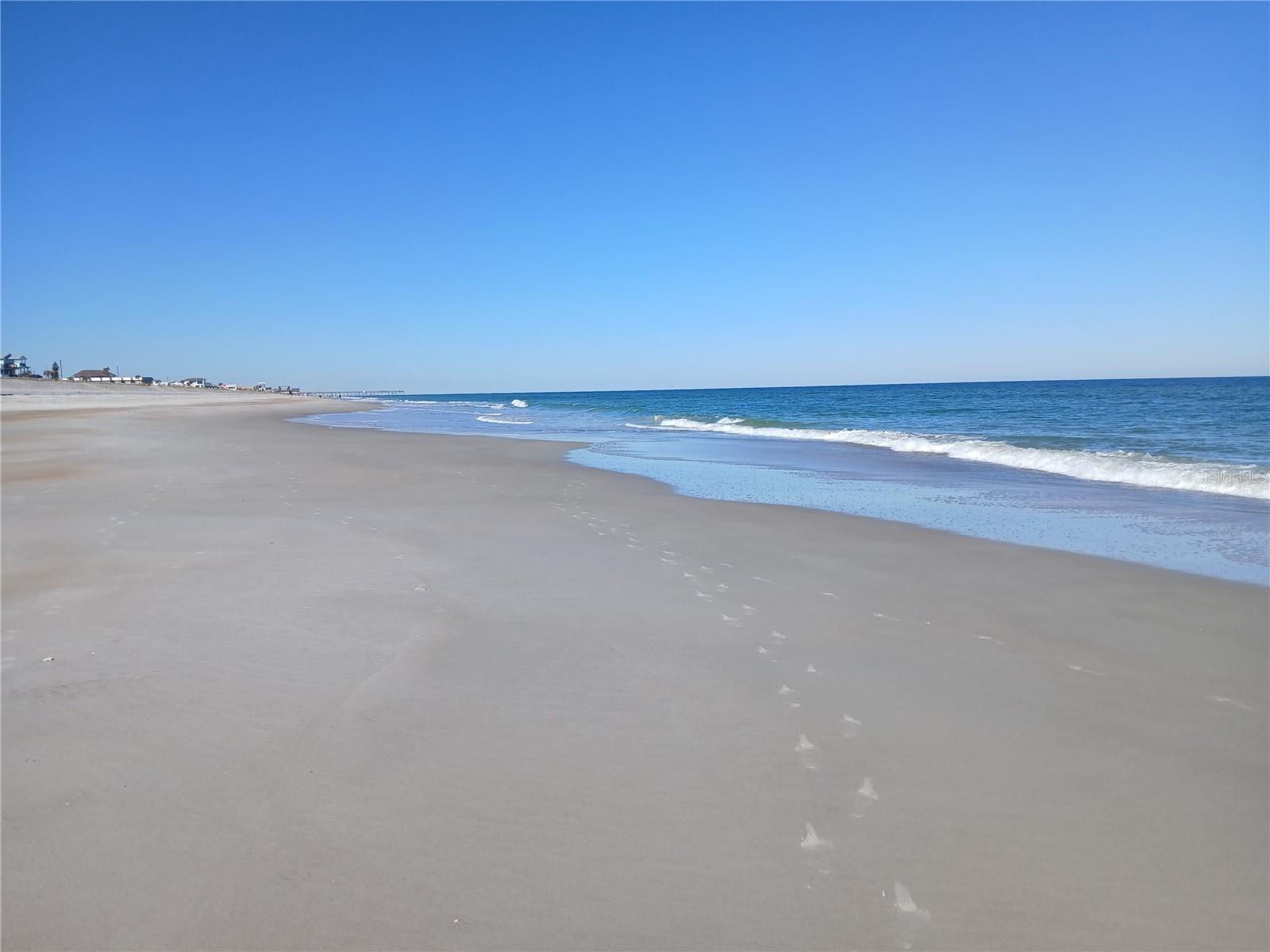 HIDDEN LAKES - Residential