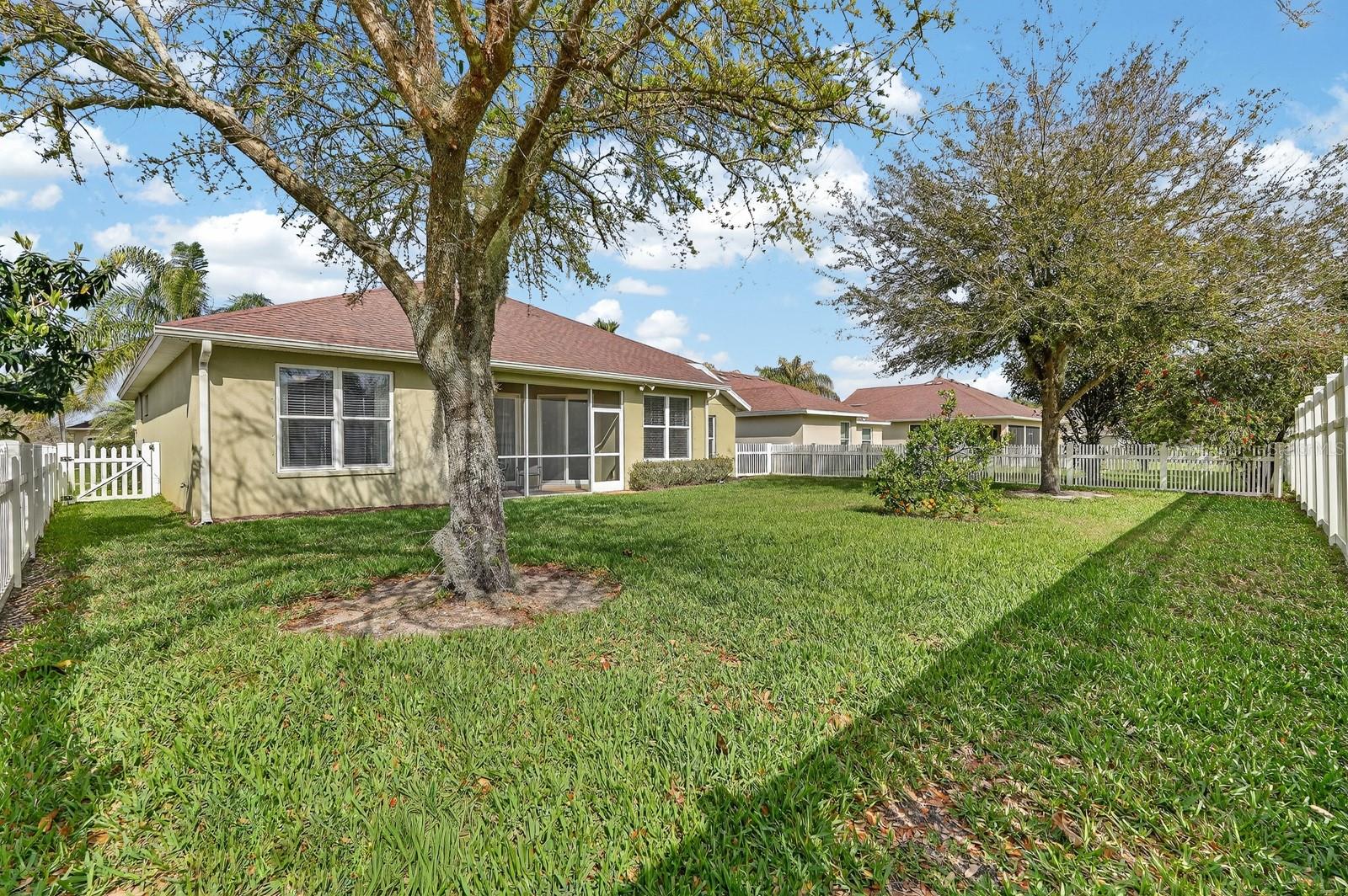 HIDDEN LAKES - Residential