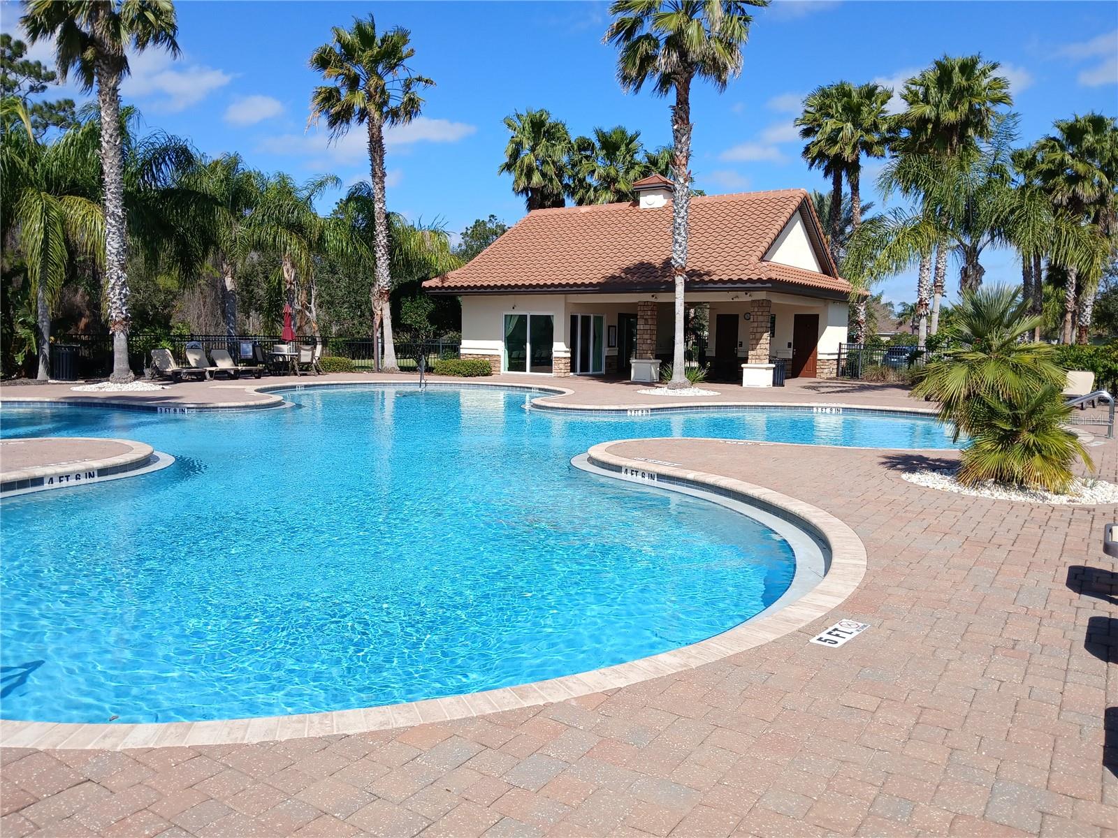 HIDDEN LAKES - Residential