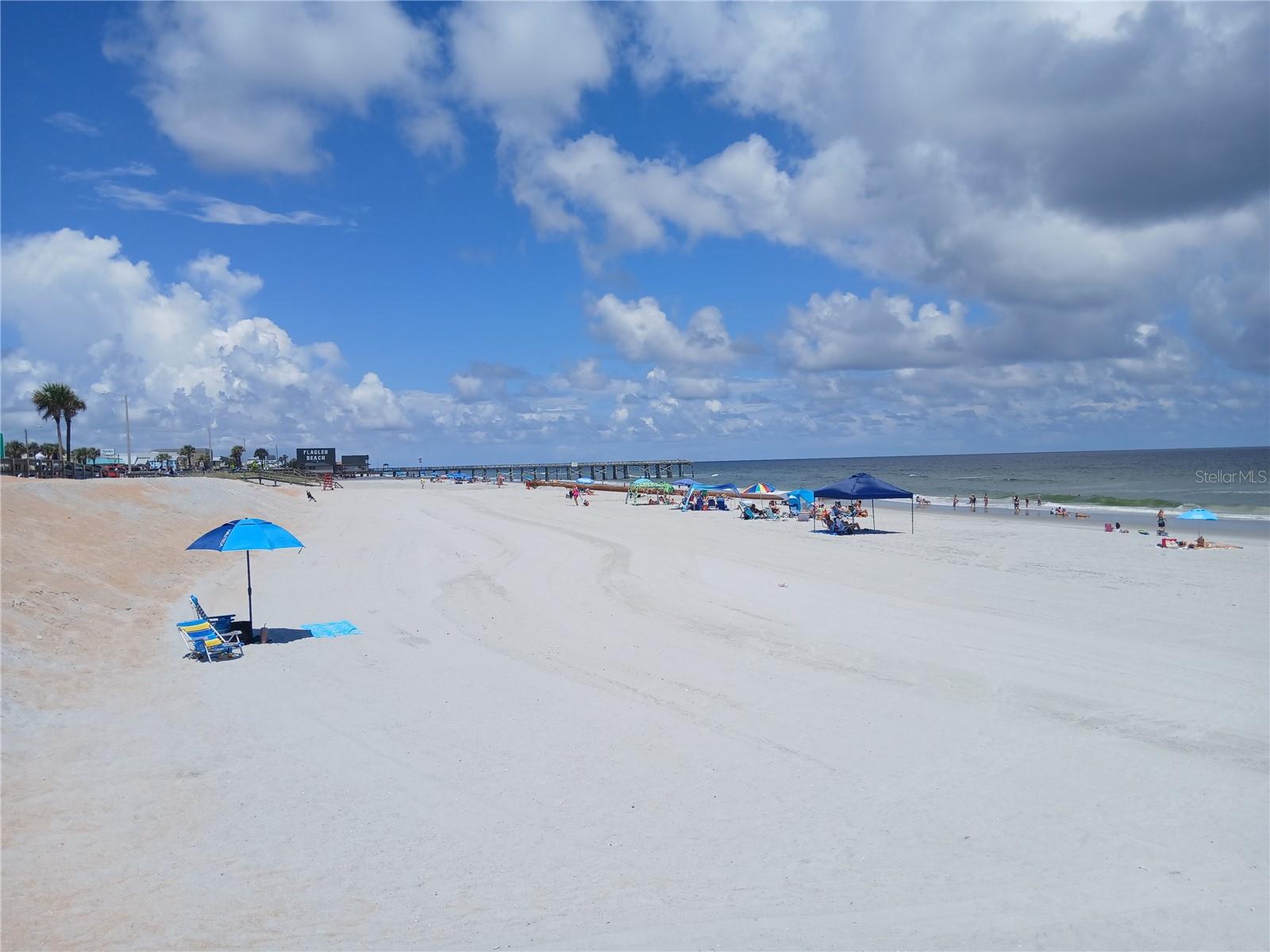 HIDDEN LAKES - Residential