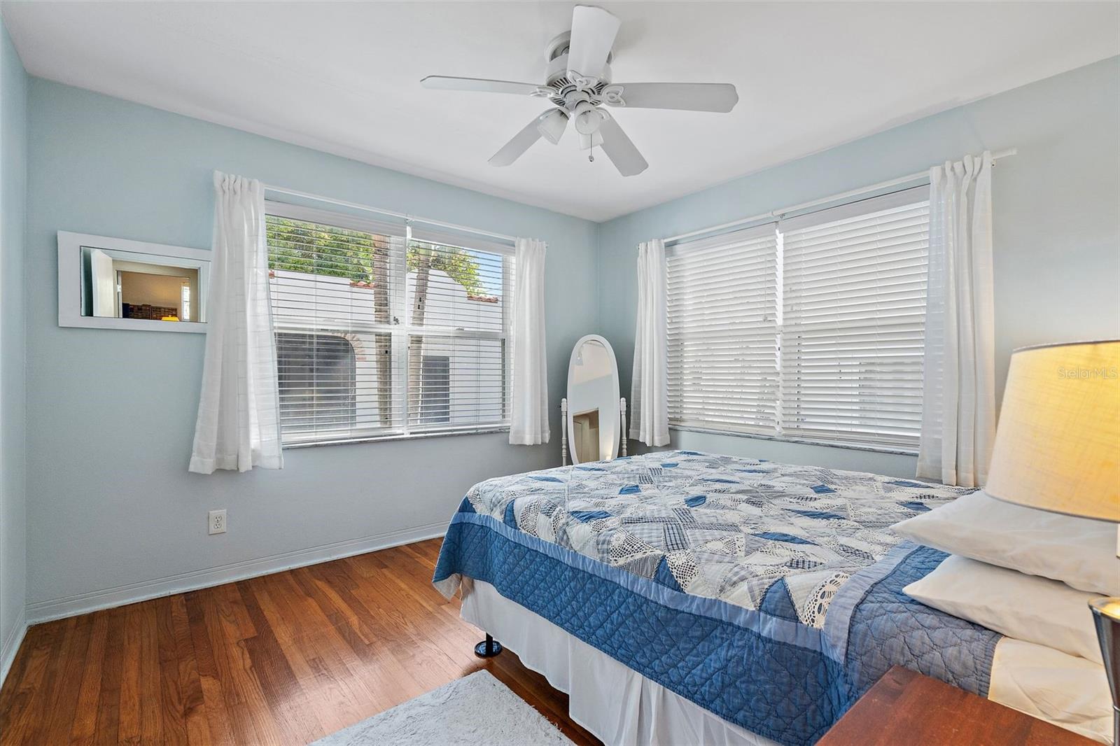 HANNAS SUB LOTS 29 & 30 LESS 3 FT FOR ALLEY - Residential