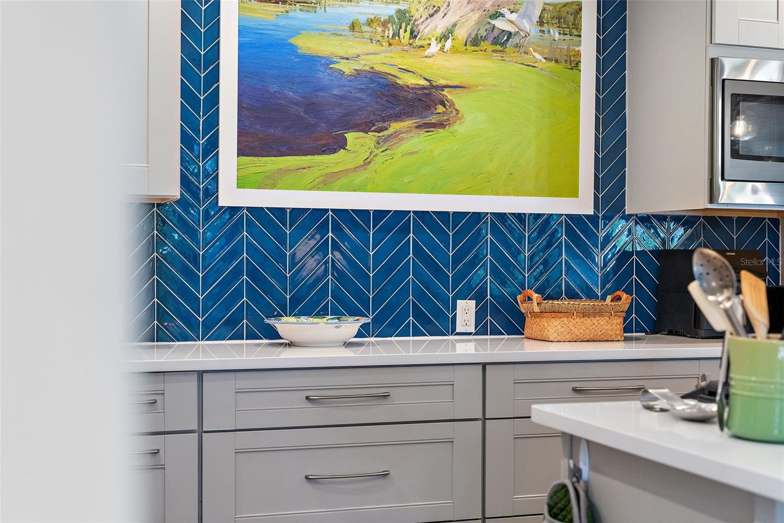 HANNAS SUB LOTS 29 & 30 LESS 3 FT FOR ALLEY - Residential