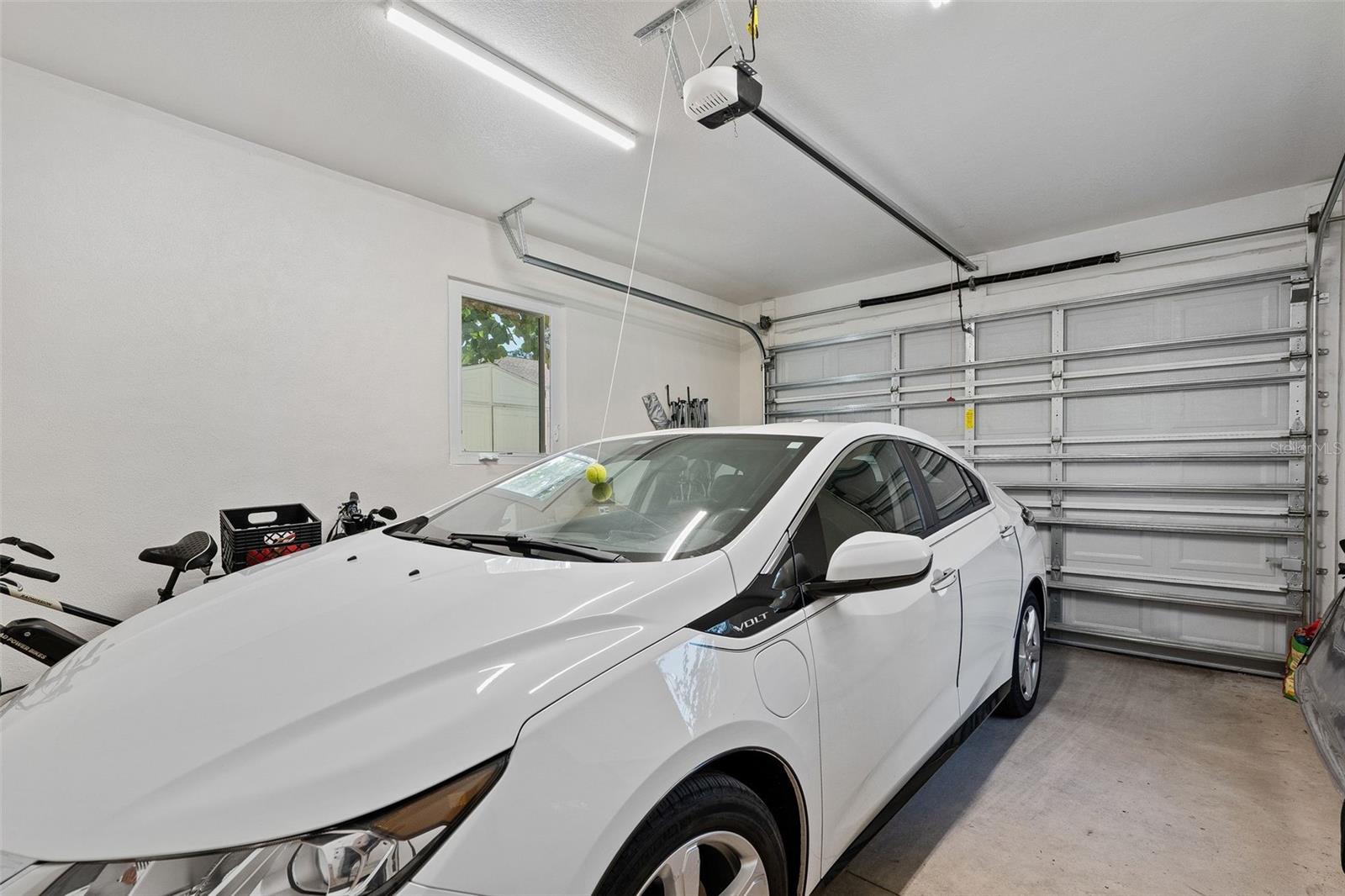 HANNAS SUB LOTS 29 & 30 LESS 3 FT FOR ALLEY - Residential