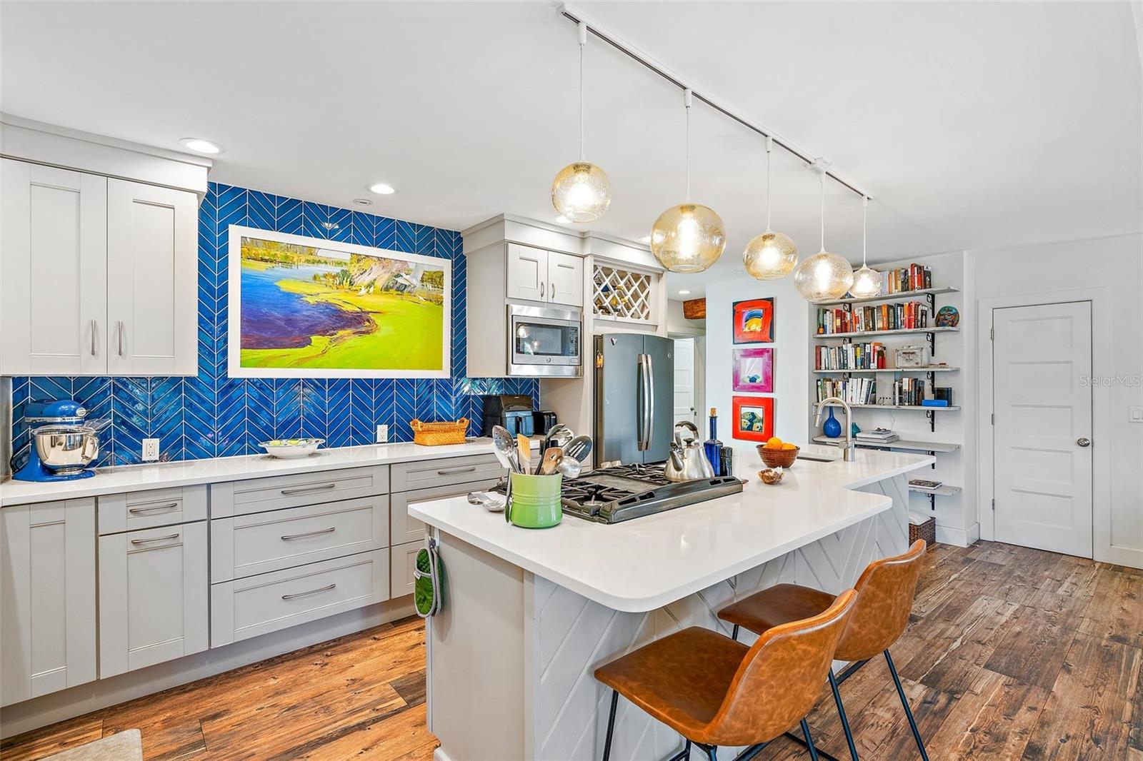 HANNAS SUB LOTS 29 & 30 LESS 3 FT FOR ALLEY - Residential