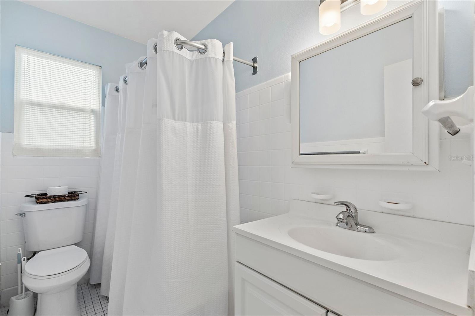 HANNAS SUB LOTS 29 & 30 LESS 3 FT FOR ALLEY - Residential